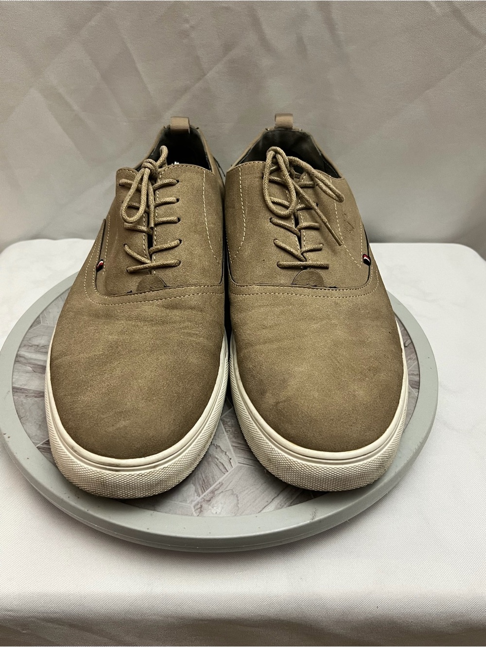Tommy Hilfiger Men’s Tan Suede Lace Up Casual Sneakers Shoes Size 14